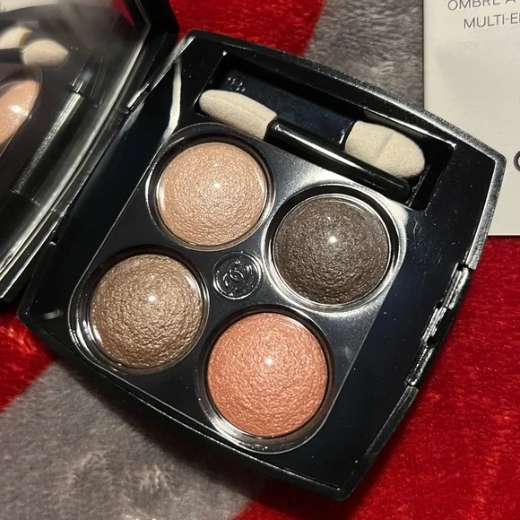 CHANEL Les 4 Ombres - Multi-Effect Quadra Eyeshadow (1)